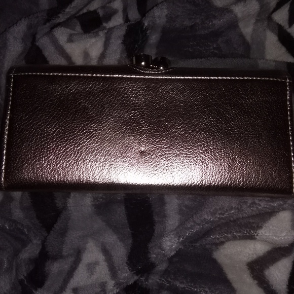 Jeweled Wallet - Picture 3 of 3